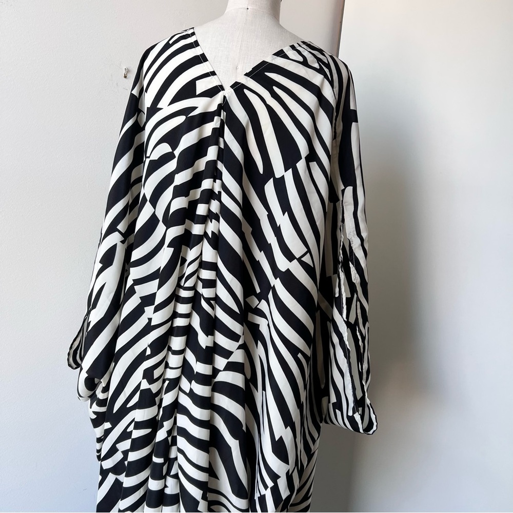 Zebra Like Tunic Size 3x Or One Size - image 3